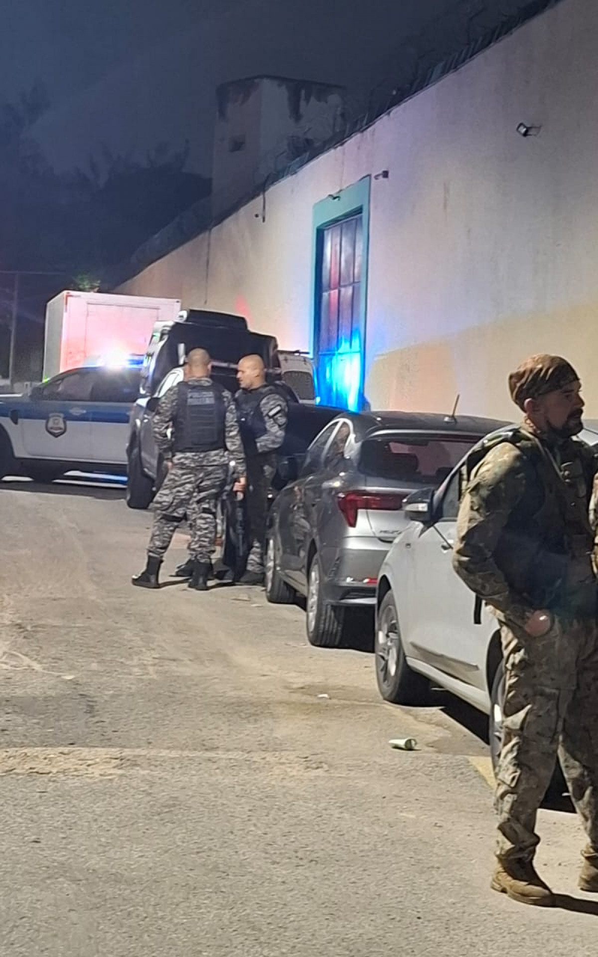 PMs do Bope foram acionados para unidade do Degase após adolescente fazer jovens reféns - Divulgação