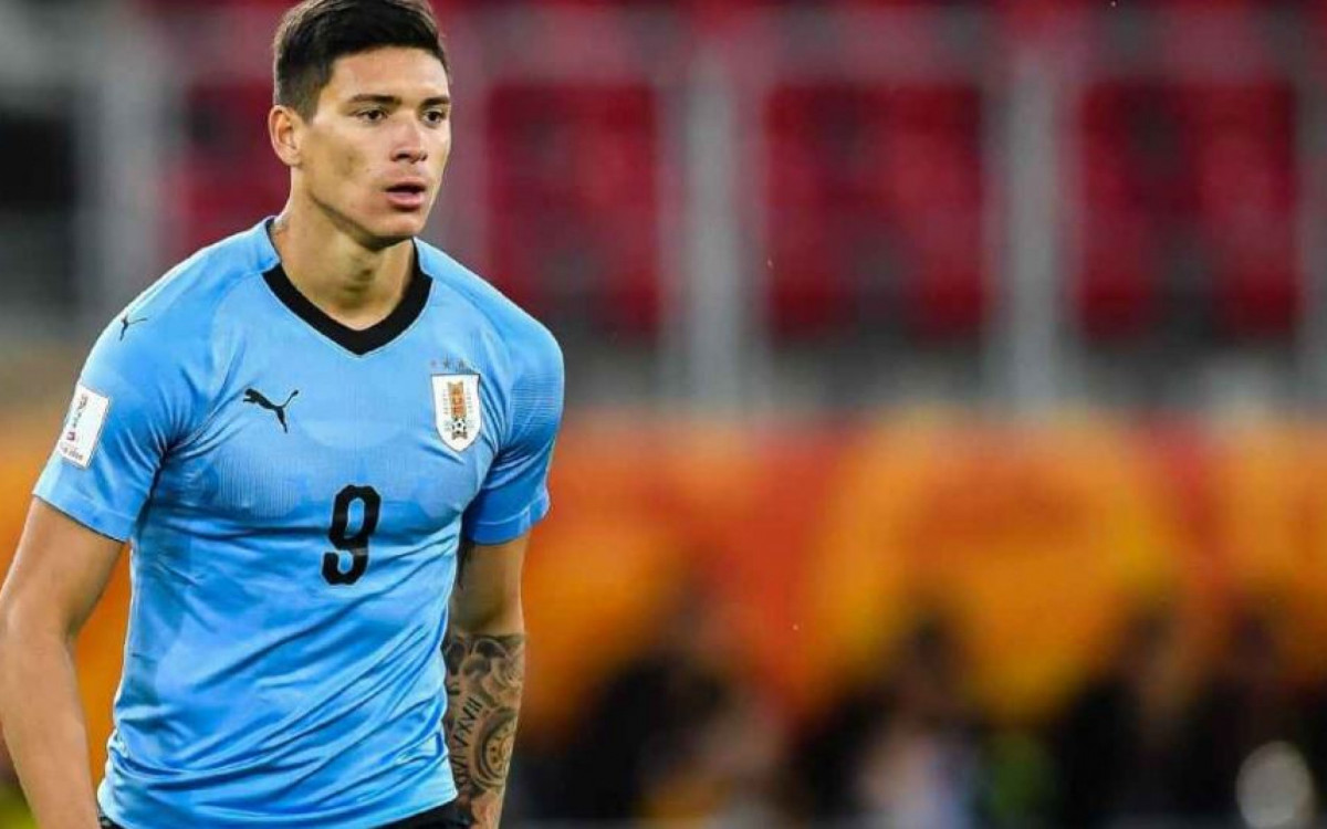 Darwin Núñez em ação pela seleção do Uruguai