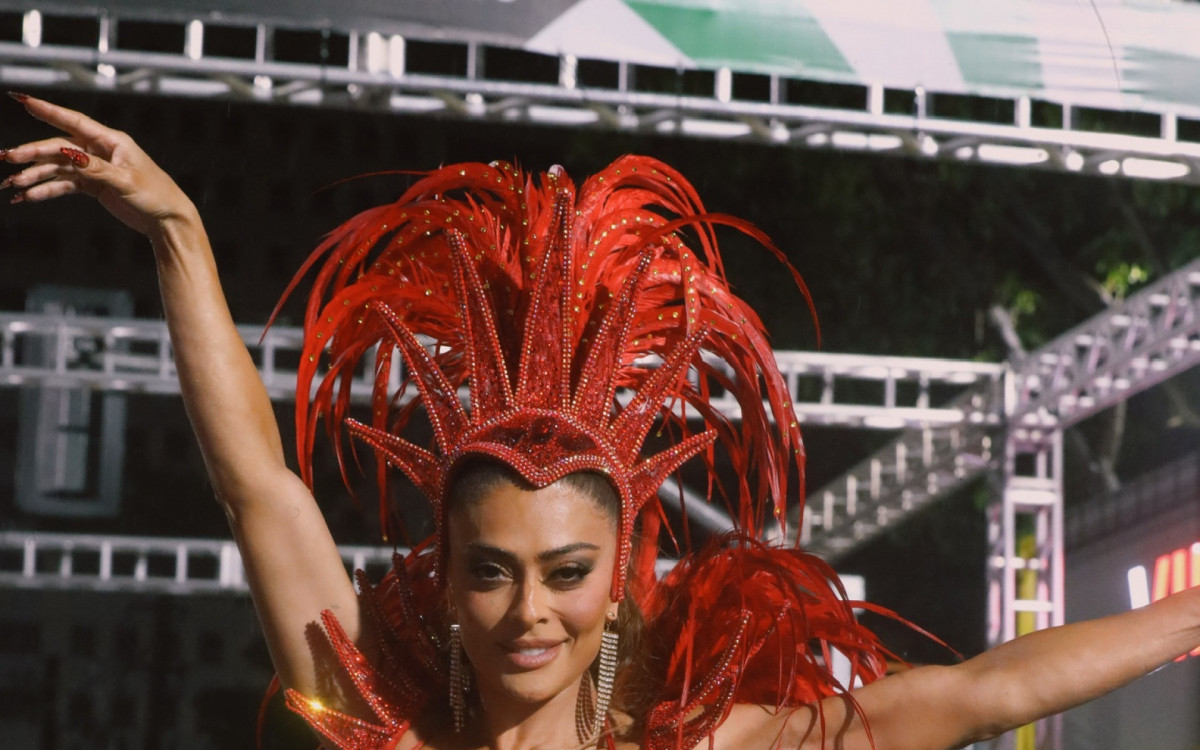 Juliana Paes promete surpresas para o desfile da Viradouro 