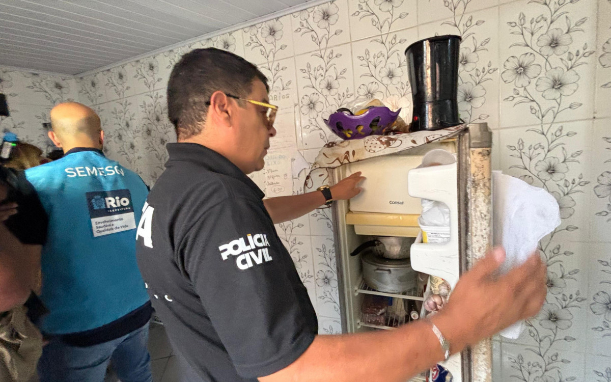 Polícia Civil e Prefeitura do Rio encontraram alimentos mal armazenados - Divulgação/SEMESQV