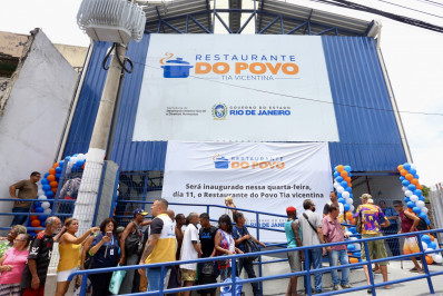 Após oito anos fechado, Restaurante do Povo é reaberto em Madureira