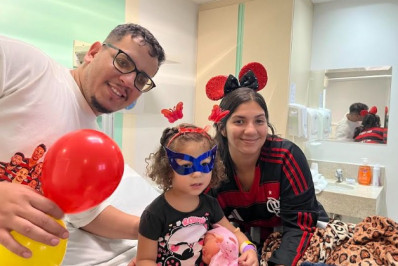 Hospital Mario Lioni, em Caxias, faz bloquinho de Carnaval na pediatria