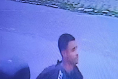 Moto é furtada em plena luz do dia no bairro Ogiva, em Cabo Frio