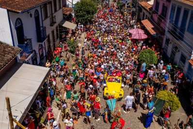 Bloco da Carmen, shows com Juliana Maia e apresentação da Orquestra Harmônicos integram a agenda que valoriza o carnaval tradicional de Conservatória