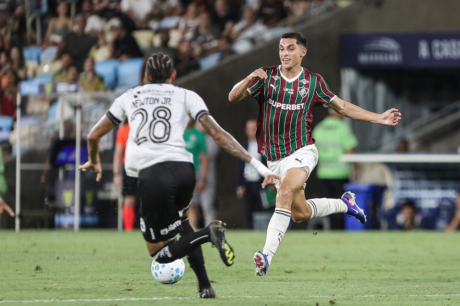 Rio de Janeiro, Brasil - 12/02/2026 - Estádio Maracanã.   
Fluminense enfrenta o Botafogo esta noite pela 3ª rodada do Campeonato Brasileiro 2026.
FOTO: LUCAS MERÇON / FLUMINENSE F.C.

IMPORTANTE: Imagem destinada a uso institucional e divulgação, seu
uso comercial está vetado incondicionalmente por seu autor e o
Fluminense Football Club.É obrigatório mencionar o nome do autor ou
usar a imagem.
.
IMPORTANT: Image intended for institutional use and distribution.
Commercial use is prohibited unconditionally by its author and
Fluminense Football Club. It is mandatory to mention the name of the
author or use the image.
.
IMPORTANTE: Imágen para uso solamente institucional y distribuición. El
uso comercial es prohibido por su autor y por el Fluminense FootballClub. 
És mandatório mencionar el nombre del autor ao usar el imágen. - Lucas Merçon/Fluminense