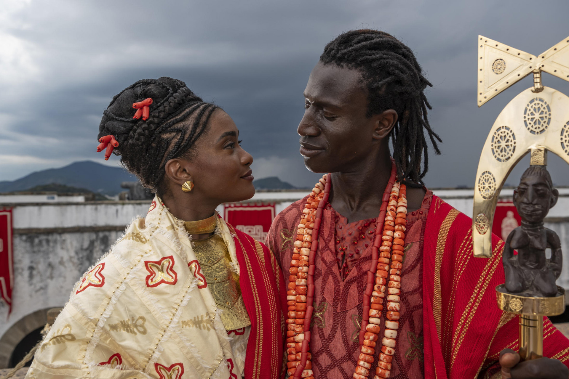 Rei Cayman II e Rainha Niara são pais da princesa Alika  - Globo/Estevam Avellar