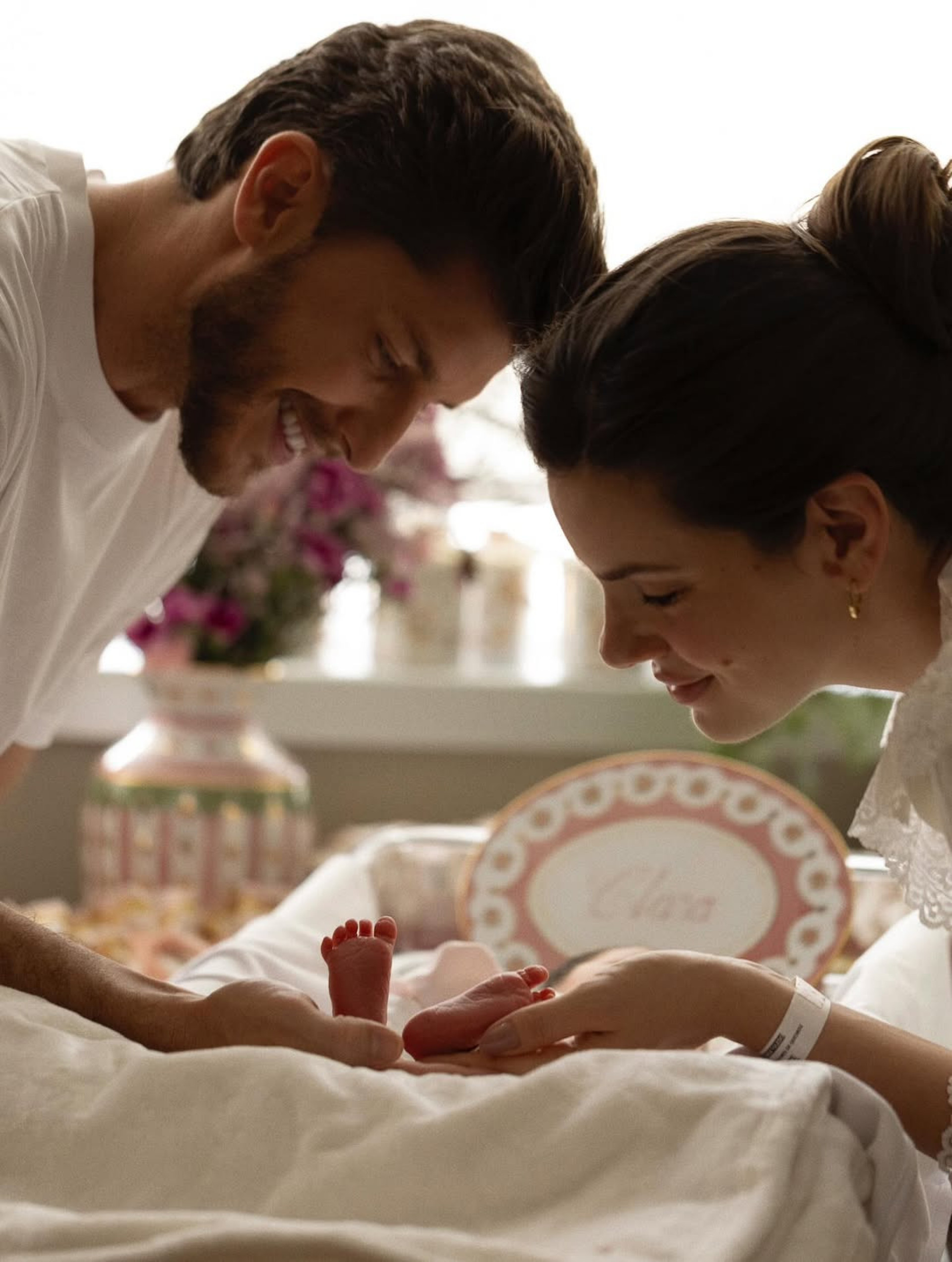 Primeira filha de Klebber Toledo e Camila Queiroz nasceu em 12 de dezembro   - Reprodução/Instagram 