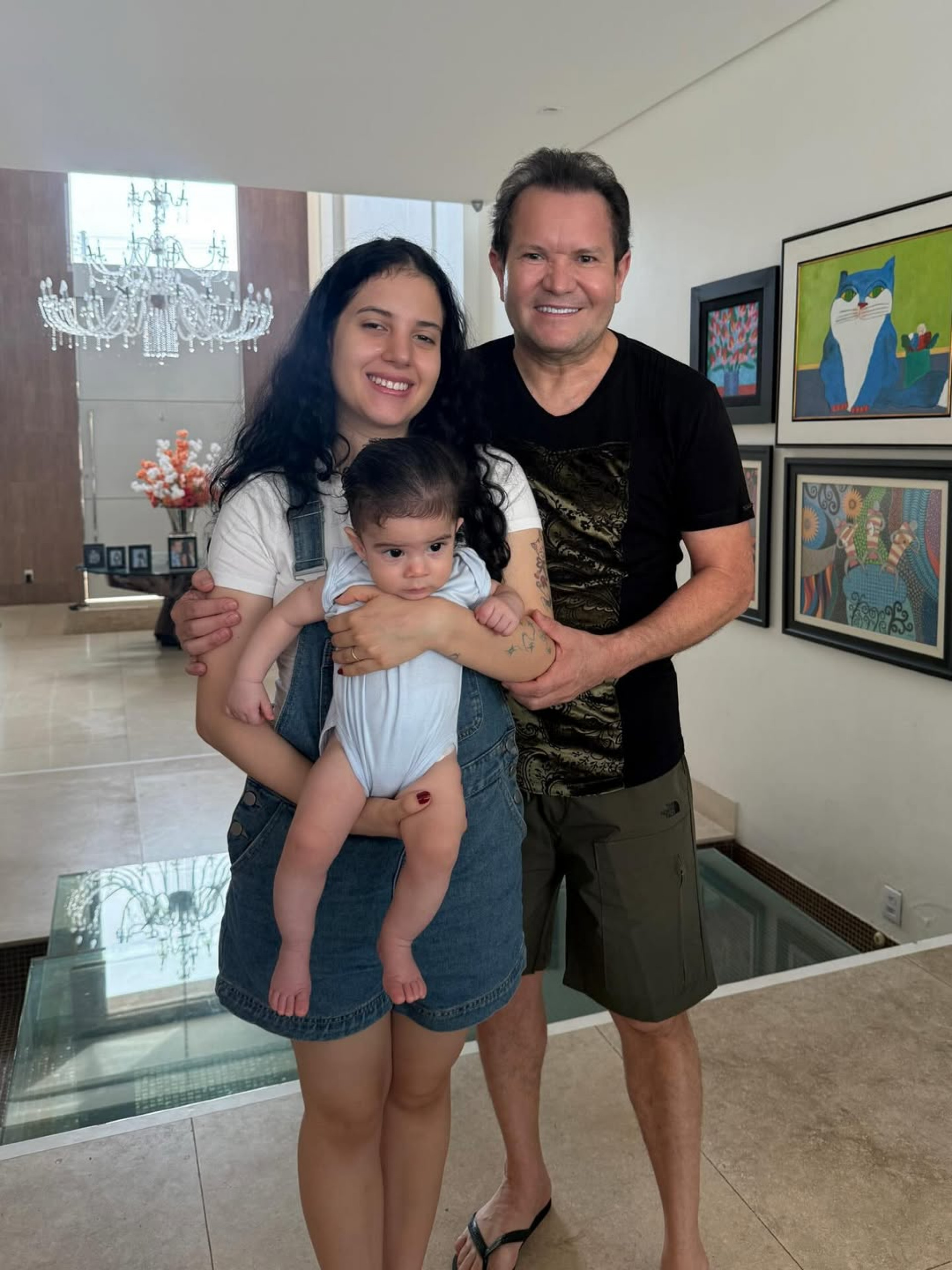 Ximbinha com sua filha e neto - Reprodução / Instagram