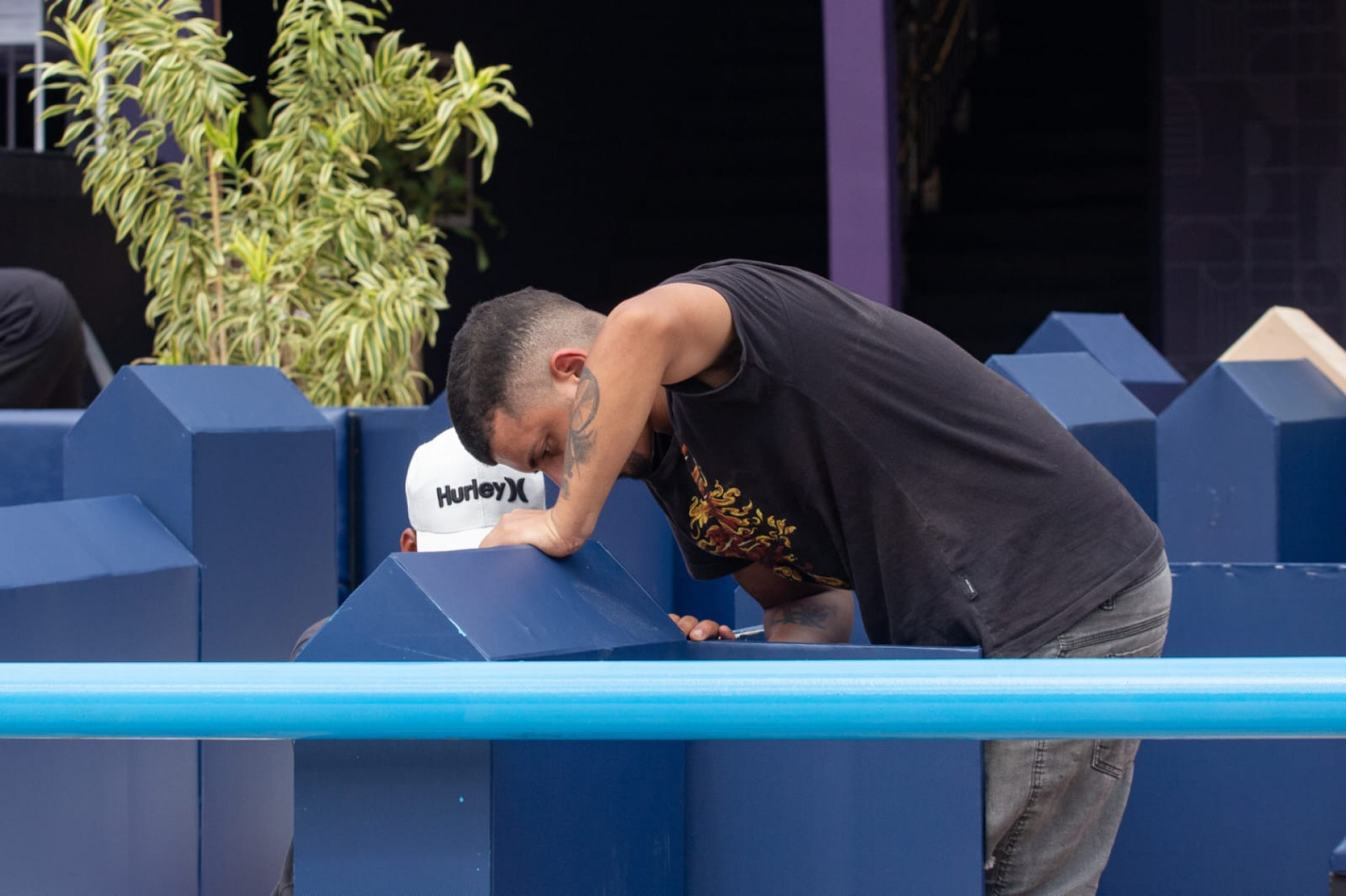 Montadores finalizaram os trabalhos nos camarotes da Sapucaí - Érica Martin / Agência O Dia
