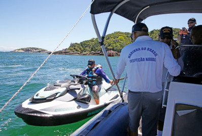 Praias de Búzios recebem ação integrada de fiscalização náutica