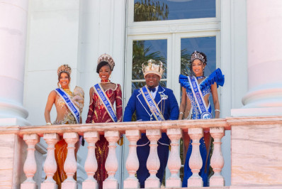 É Carnaval! Rei Momo recebe a chave da cidade e declara início da folia no Rio