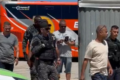 Responsável por estacionamento irregular é preso após fiscalização em São Pedro da Aldeia; mandado era do STF