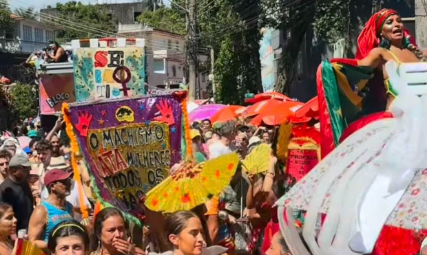 Bloco das Carmelitas interrompe desfile no Rio pela primeira vez em 36 anos