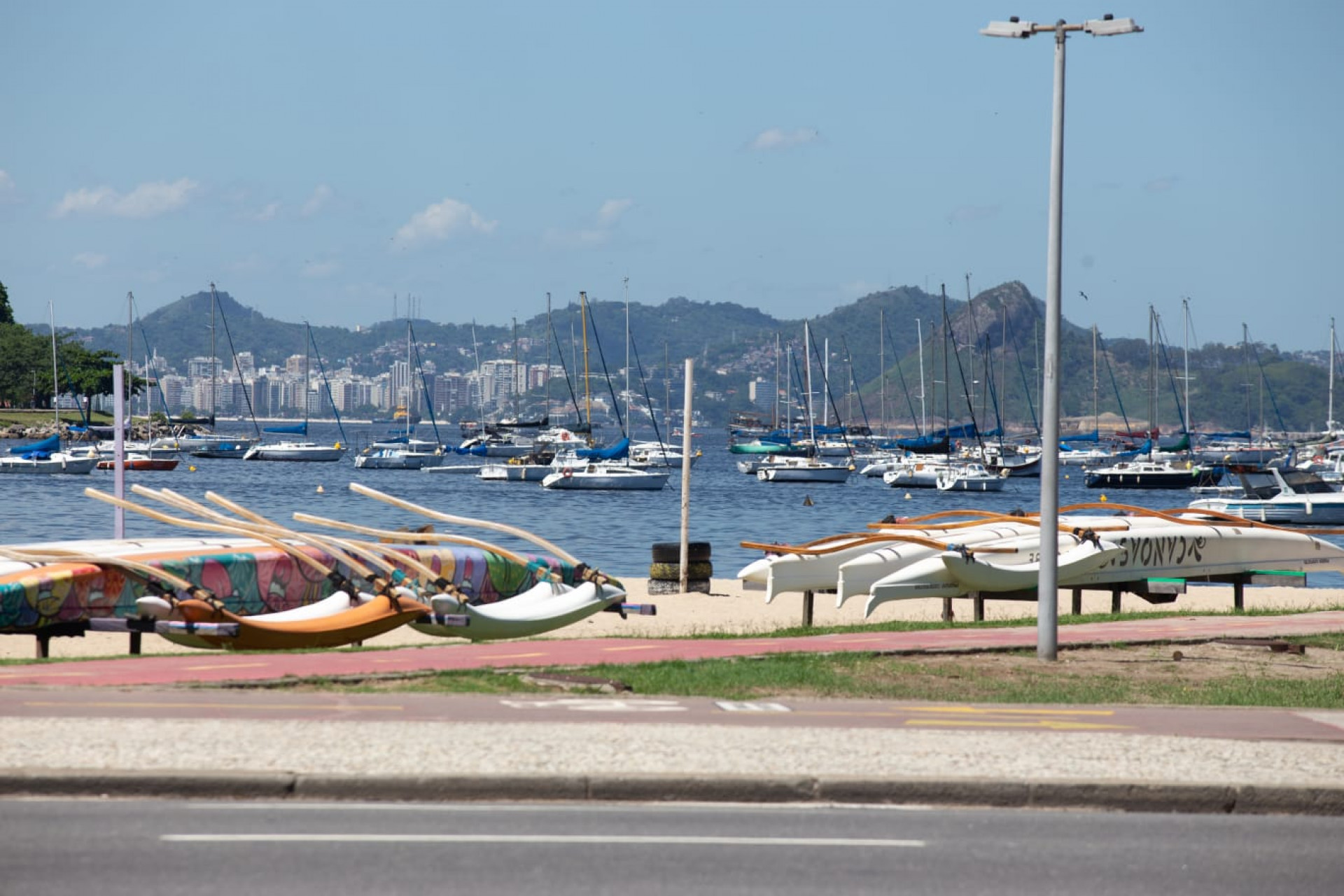 Rio entrou em nível de calor 3 nesta sexta-feira (13); temperatura deve ficar próximo dos 40°C - Érica Martin / Agência O Dia