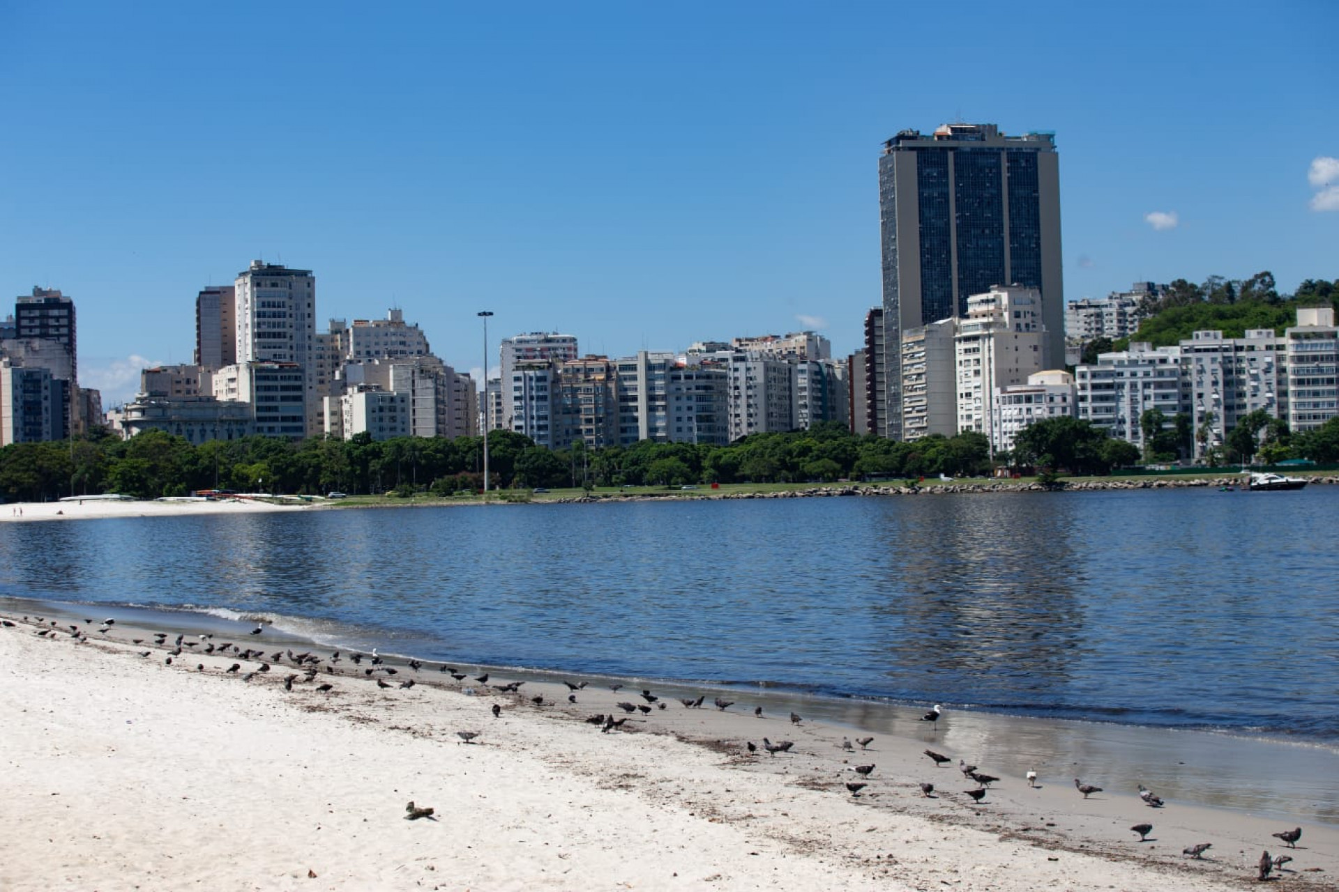 Rio entrou em nível de calor 3 nesta sexta-feira (13); temperatura deve ficar próximo dos 40°C - Érica Martin / Agência O Dia