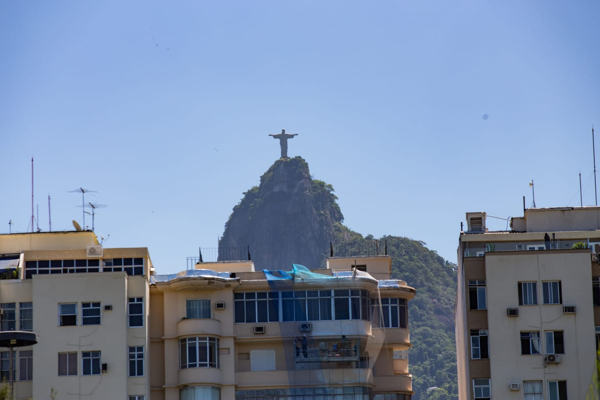 Rio entrou em nível de calor 3 nesta sexta-feira (13); temperatura deve ficar próximo dos 40°C - Érica Martin / Agência O Dia