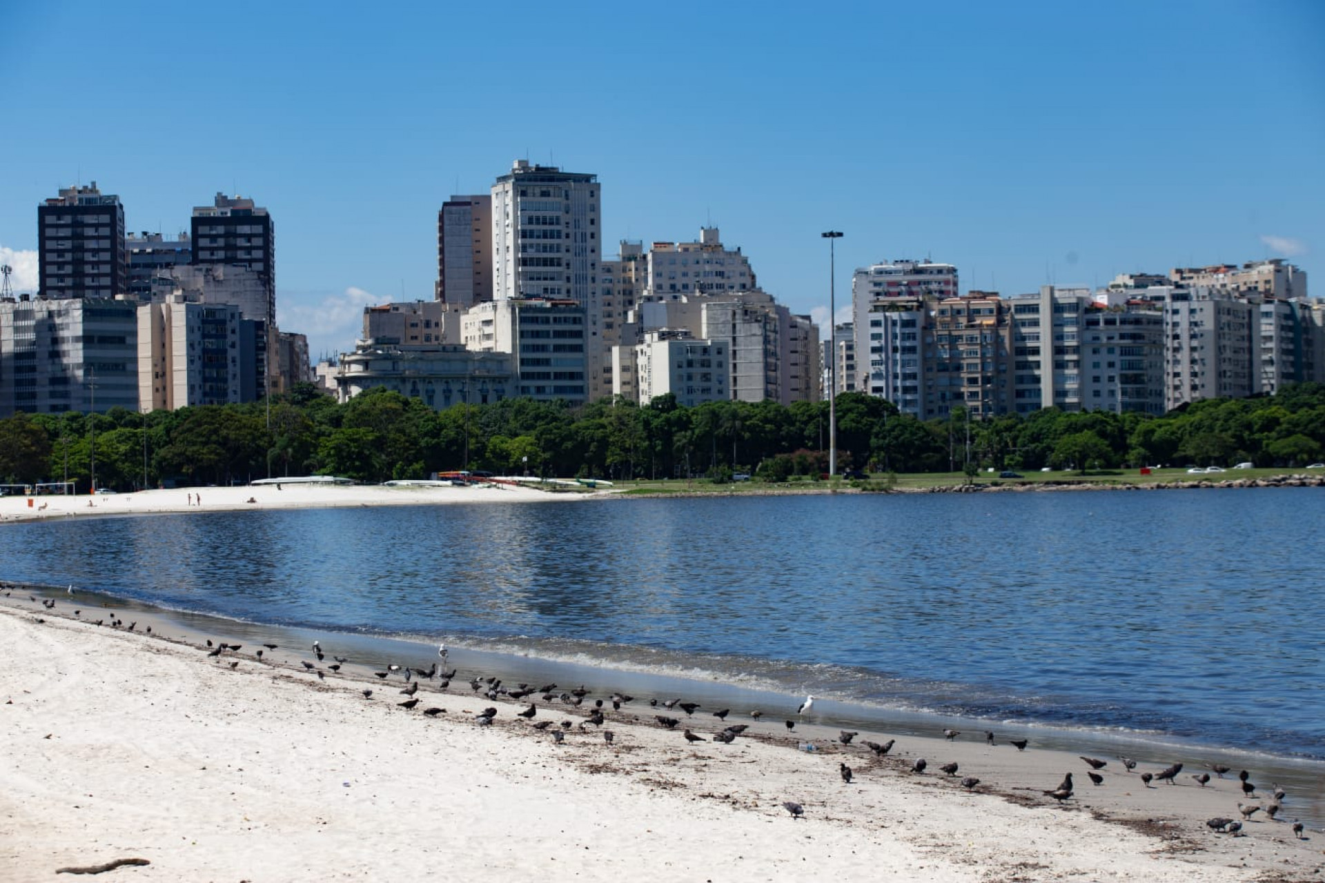 Rio entrou em nível de calor 3 nesta sexta-feira (13); temperatura deve ficar próximo dos 40°C - Érica Martin / Agência O Dia
