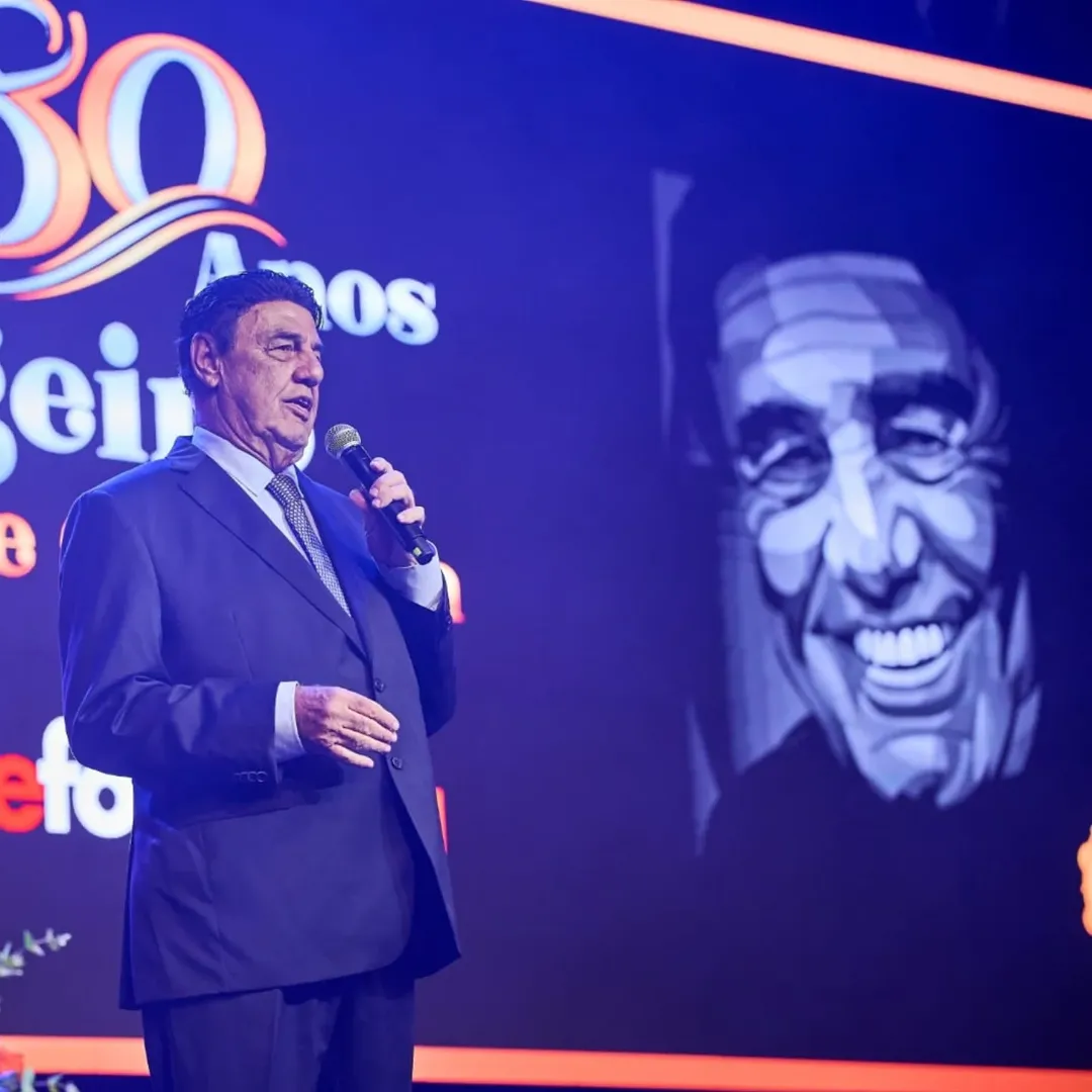 Jorge Perlingeiro é a voz oficial do Carnaval do Rio - Reprodução / Instagram