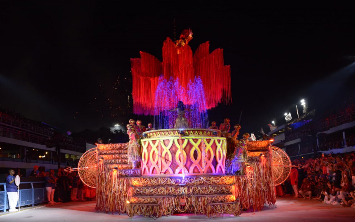 Escola contou a história de Clara Camarão e exaltou a força indígena