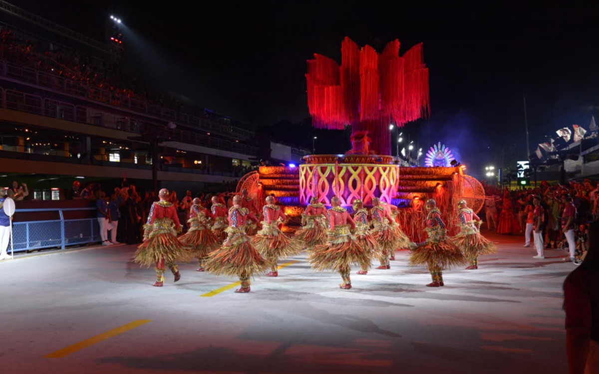 Escola contou a história de Clara Camarão e exaltou a força indígena
