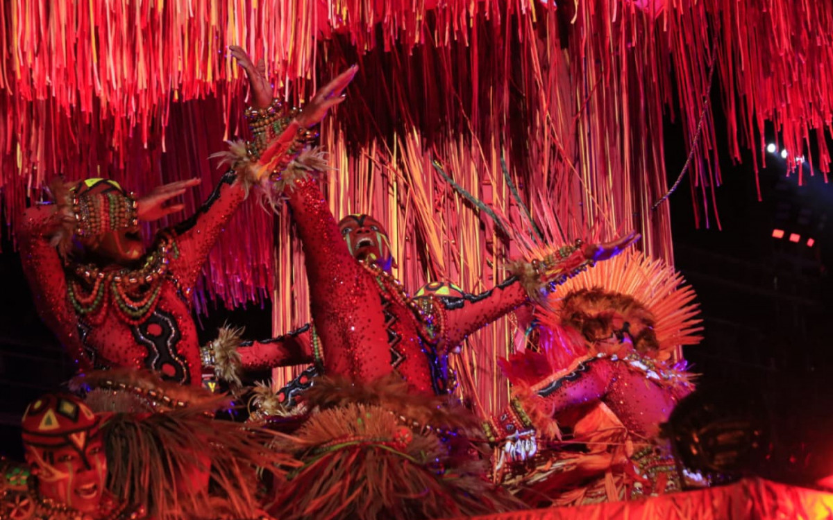 Escola contou a história de Clara Camarão e exaltou a força indígena