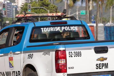 Segurança na Sapucaí é reforçada para os desfiles após registros de assaltos