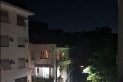 Homem morre baleado e outros dois ficam feridos em Santa Teresa