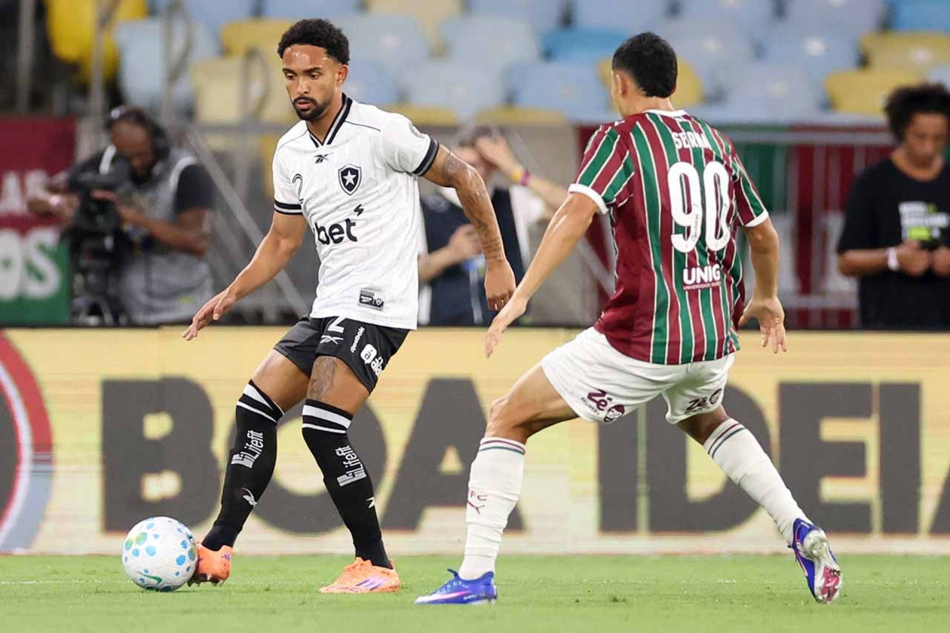 Botafogo x Flamengo: onde assistir, escala&ccedil;&otilde;es e arbitragem