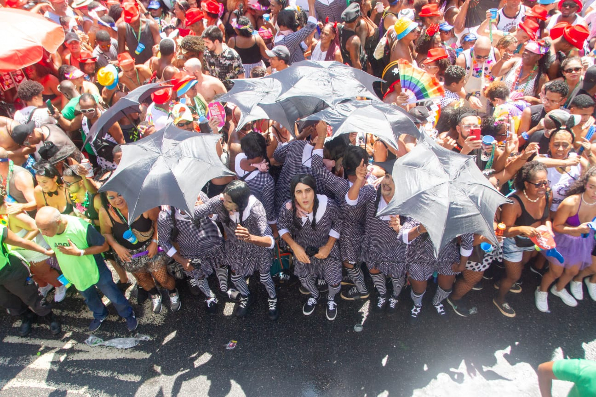 Segundo a Riotur, o público estimado é de 700 mil foliões - Érica Martin / Agência O Dia