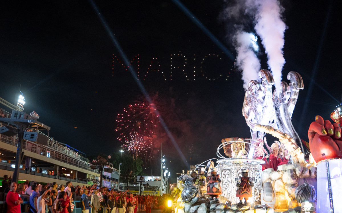 Desfile da&nbsp;Uni&atilde;o de Maric&aacute;