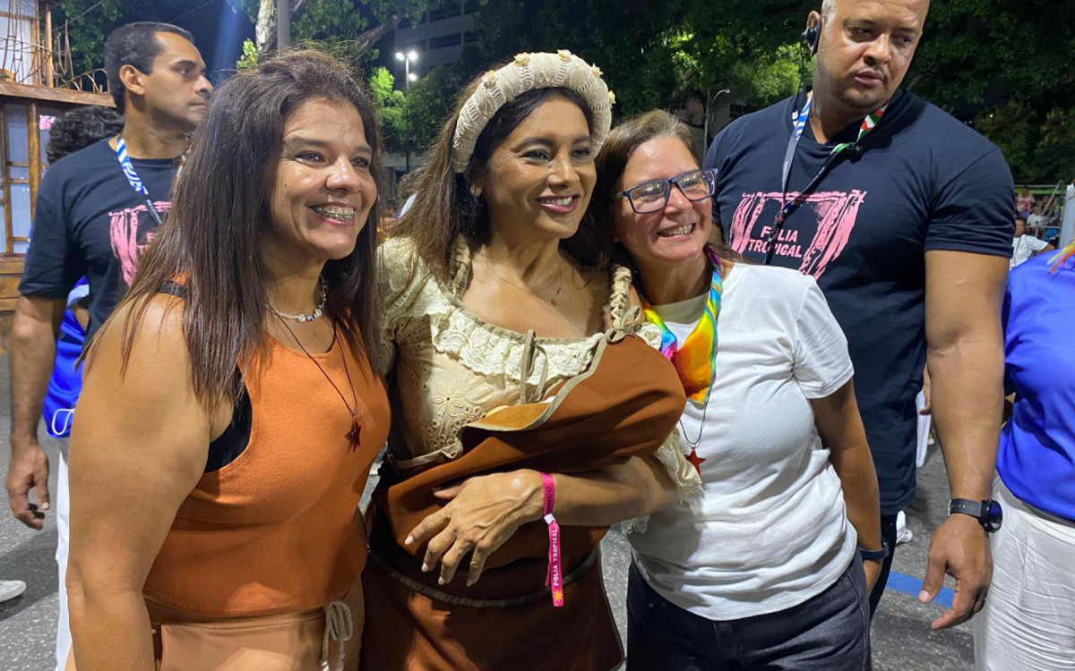 Atriz viverá Dona Lindu no enredo da azul e branca de Niterói - Thalita Queiroz/ Agência O Dia