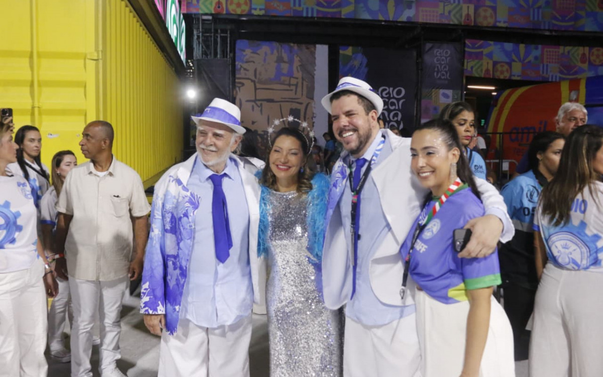 Janja Lula da Silva, primeira-dama do Brasil no desfile da Acadêmicos de Niterói