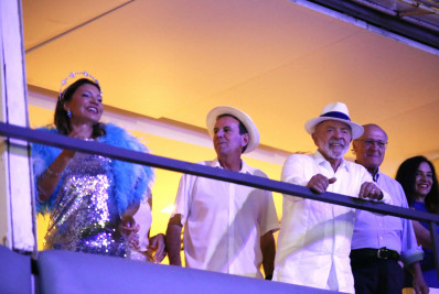 Janja diz que desistiu de desfilar para evitar perseguição a Lula e escola de samba