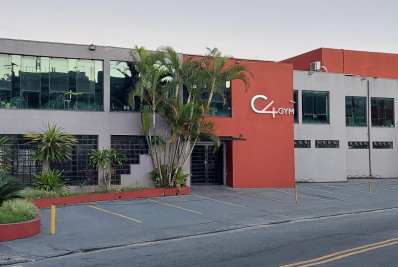 Marido de mulher que morreu depois de nadar em piscina de academia recebe alta após oito dias internado