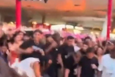 Vídeo: piso cede em evento de Carnaval na Cidade das Artes