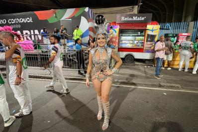 Presidente da UPM, Lara Mara exalta Imperatriz em desfile: 'Me abraçou'