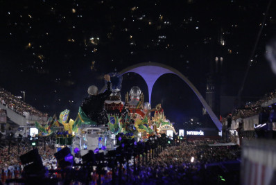Confira fotos do desfile da Acadêmicos de Niterói