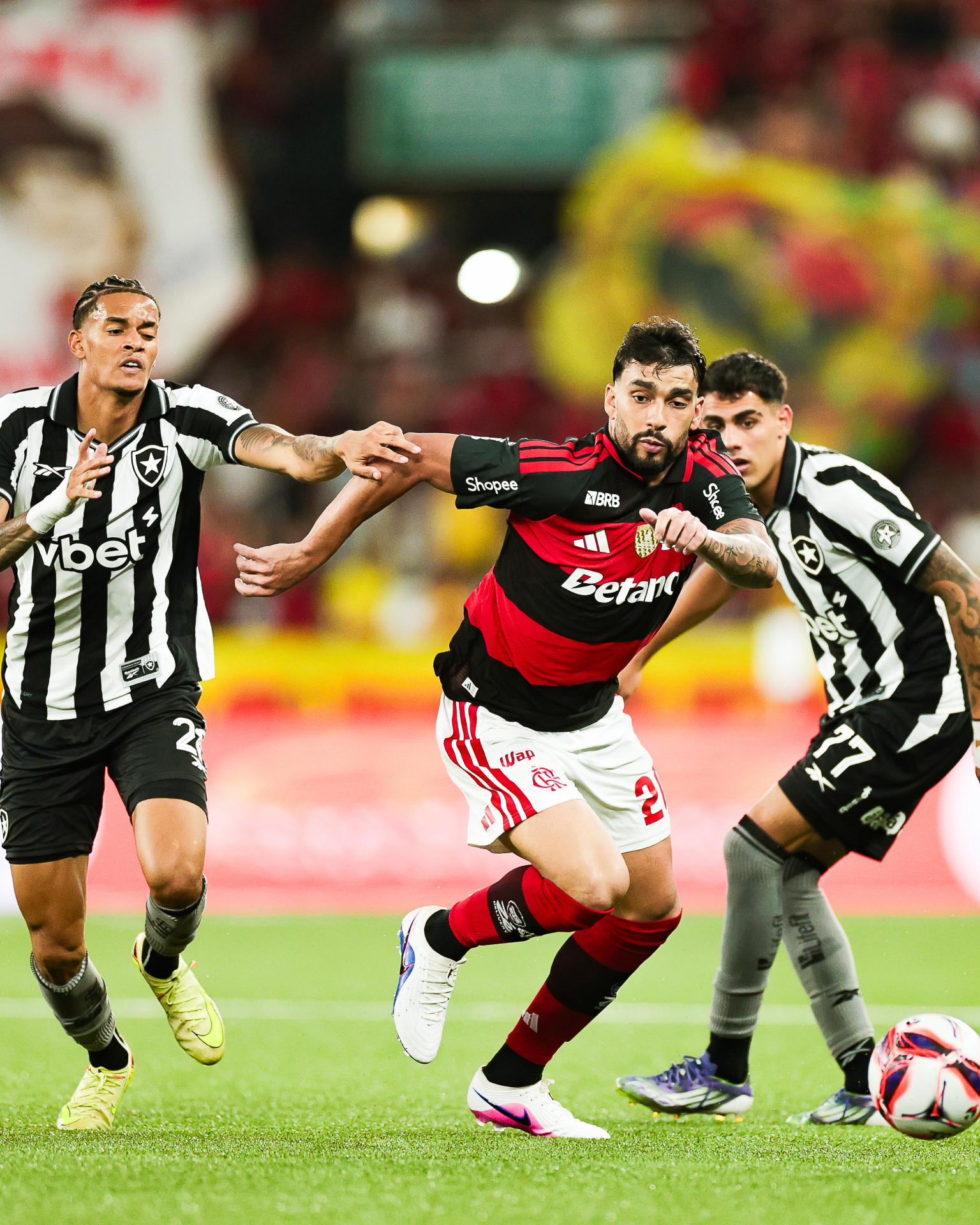 BOTAFOGO X FLAMENGO - CAMPEONATO CARIOCA - NILTON SANTOS - 15-02-2026 - Gilvan de Souza/Flamengo