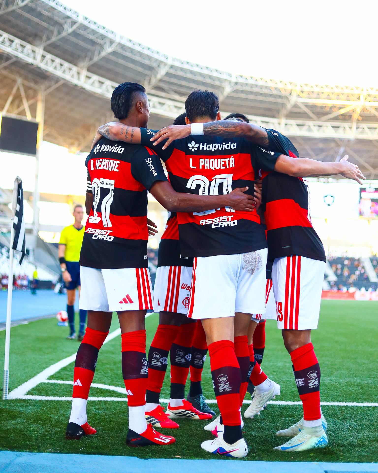 BOTAFOGO X FLAMENGO - CAMPEONATO CARIOCA - NILTON SANTOS - 15-02-2026 - Gilvan de Souza/Flamengo