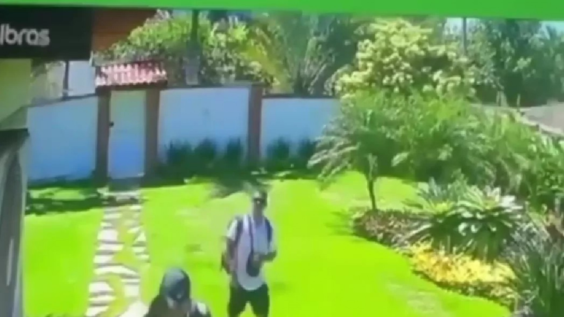 Casas são invadidas na Ferradura, em Búzios