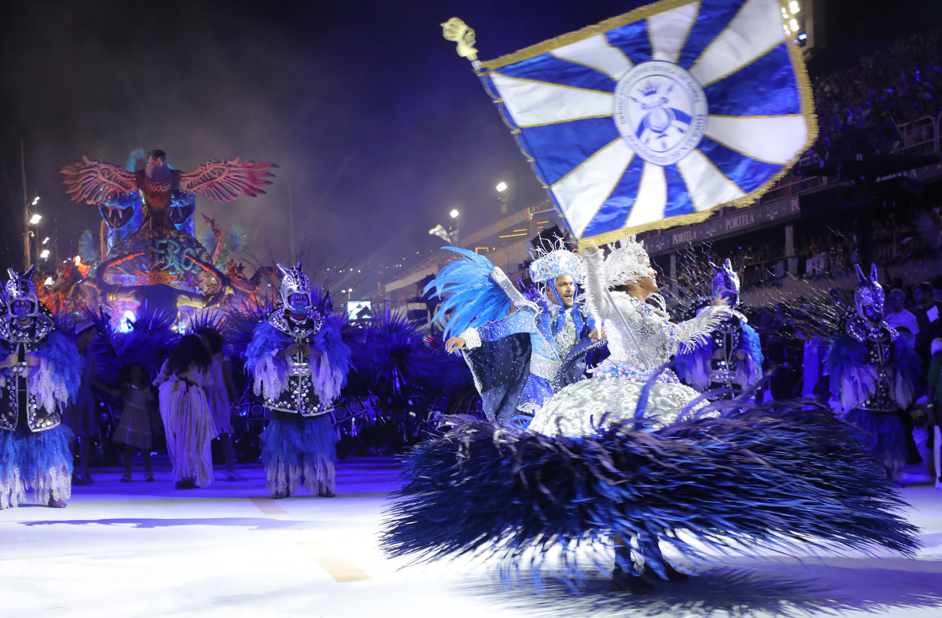 Casal de mestre-sala e porta-bandeira da Acadêmicos de Niterói - Alexandre Macieira / Riotur