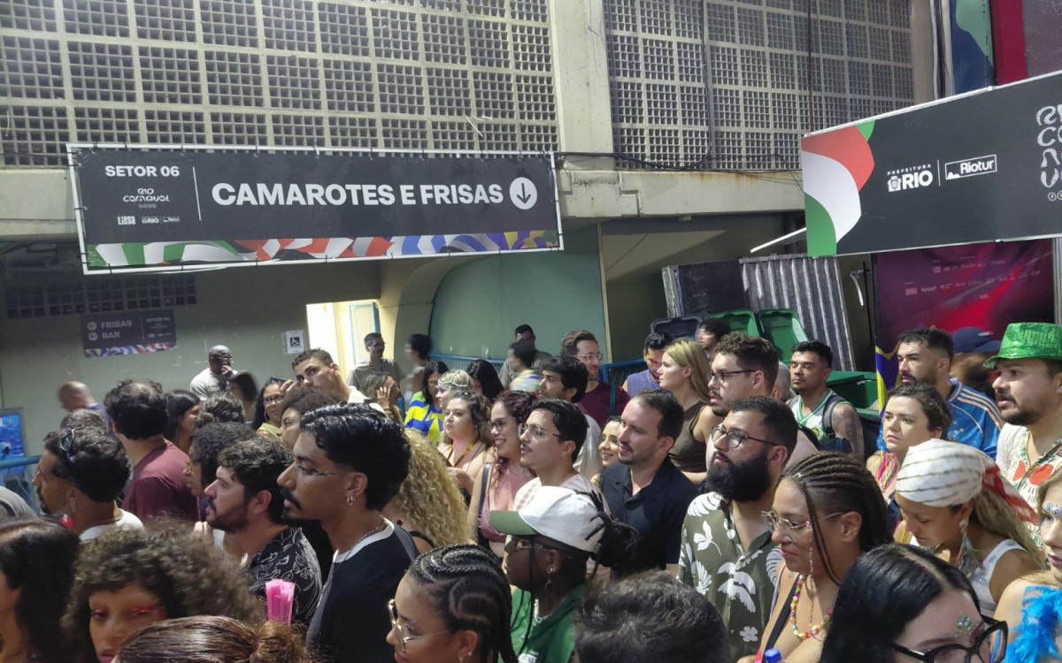 Foli&otilde;es relataram queda de luz no sistema de leitura de ingressos