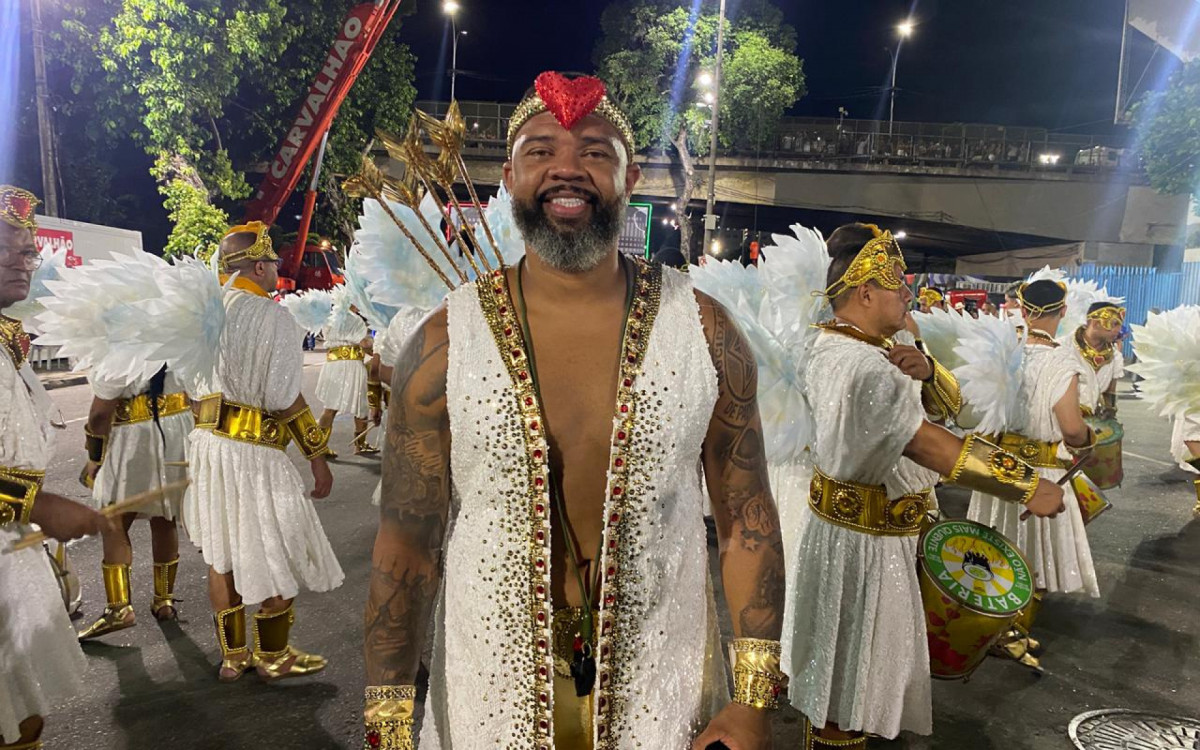 Mestre Dudu fala da responsabilidade de conduzir os 270 ritmistas na Avenida