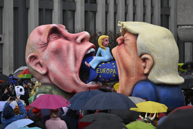 Carnaval na Alemanha: Desfile tradicional satiriza política e líderes internacionais, incluindo Putin e Trump
