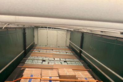 Carga de drogas do CV escondida em caminhão de cerveja é apreendida