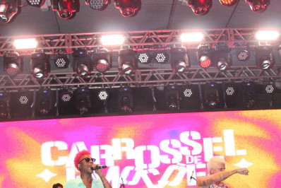 Terceiro dia do Barra Folia 2026 leva grandes shows à Praça Nilo Peçanha e reúne centenas de barrenses