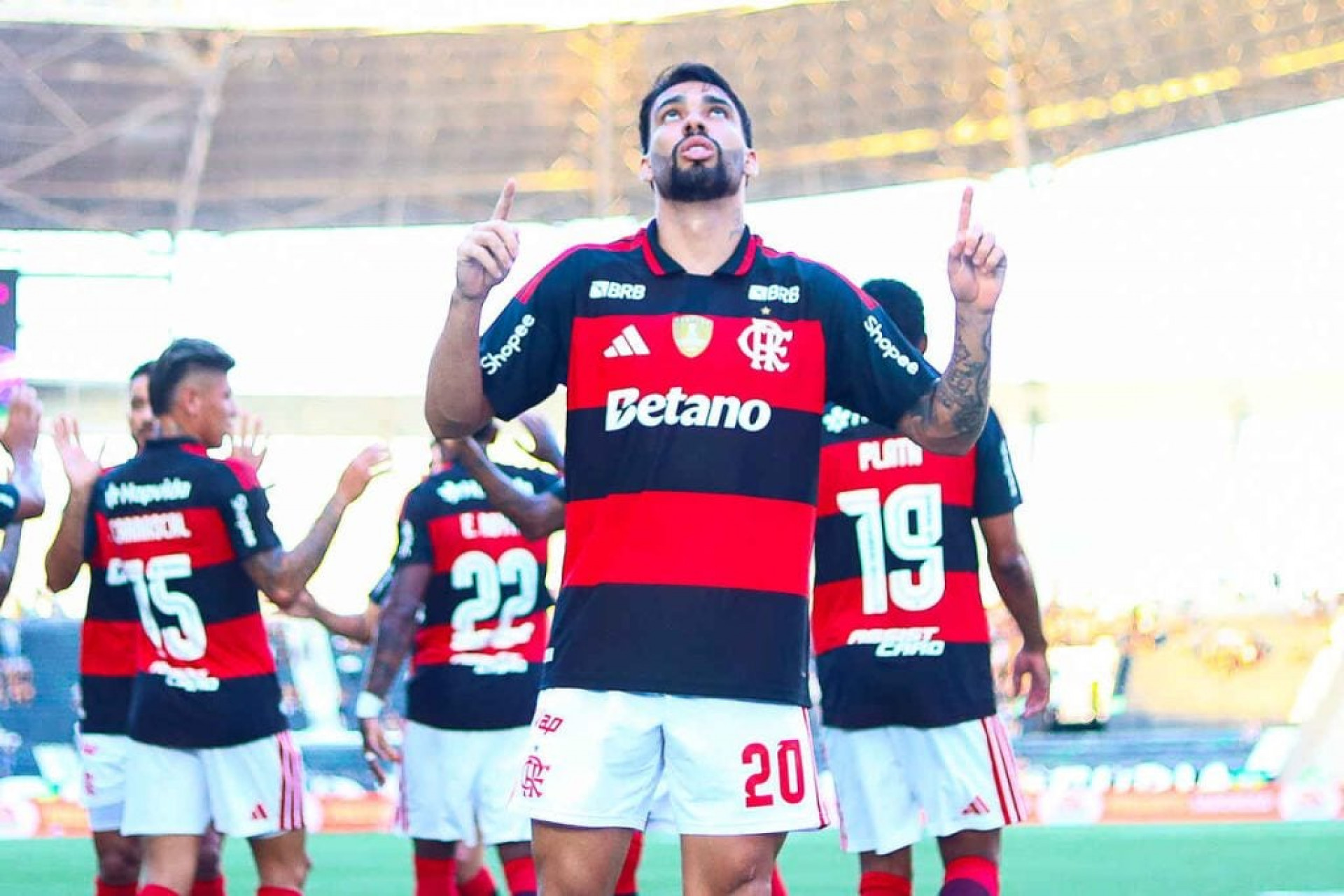 Paquet&aacute; marca pela primeira vez e ganha confian&ccedil;a no Flamengo