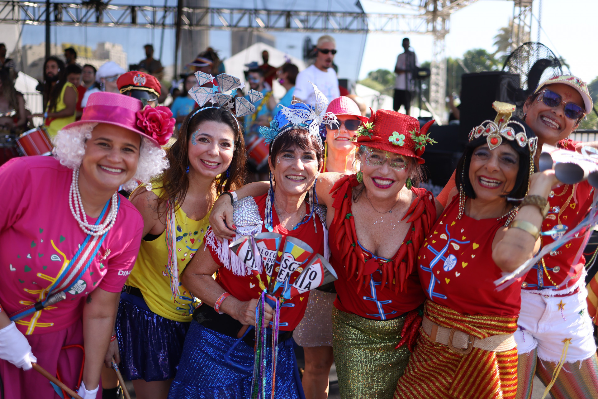 Foliões curtem o bloco na manhã de segunda-feira (16) - Wagner Meier / Riotur