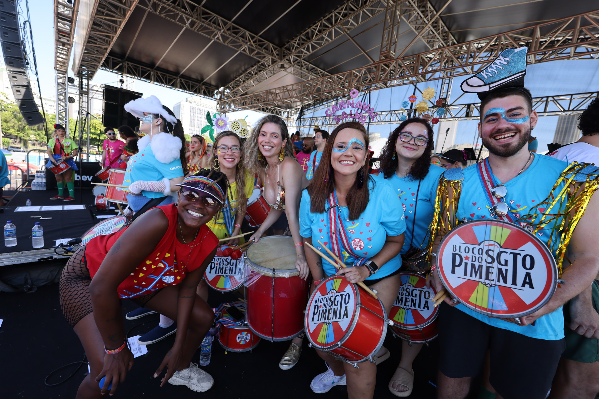 Cerca de 100 ritmistas ditaram o ritmo da manhã - Wagner Meier / Riotur