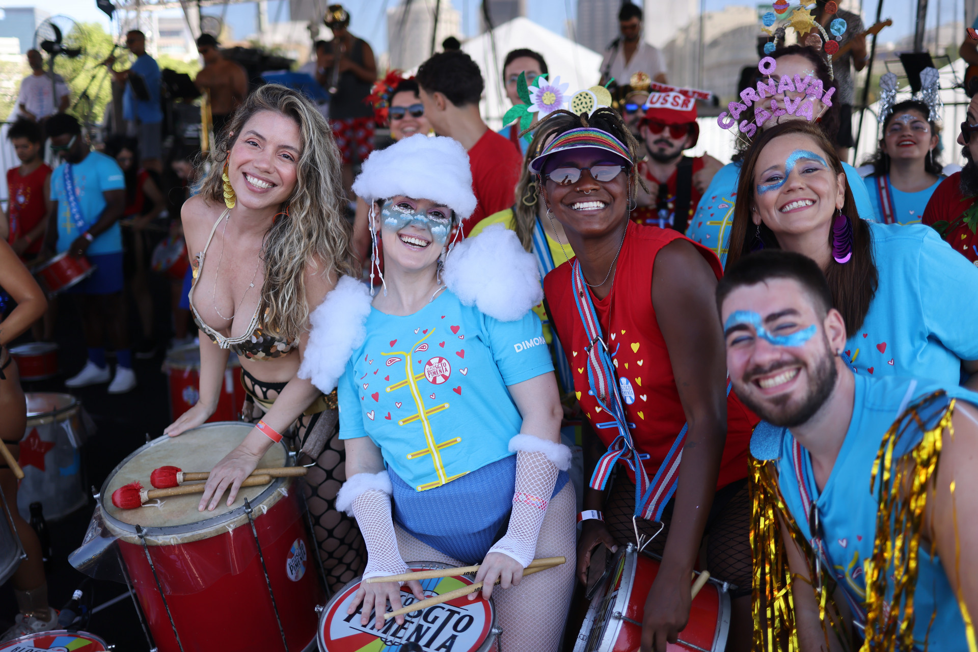 Cerca de 100 ritmistas ditaram o ritmo da manhã - Wagner Meier / Riotur